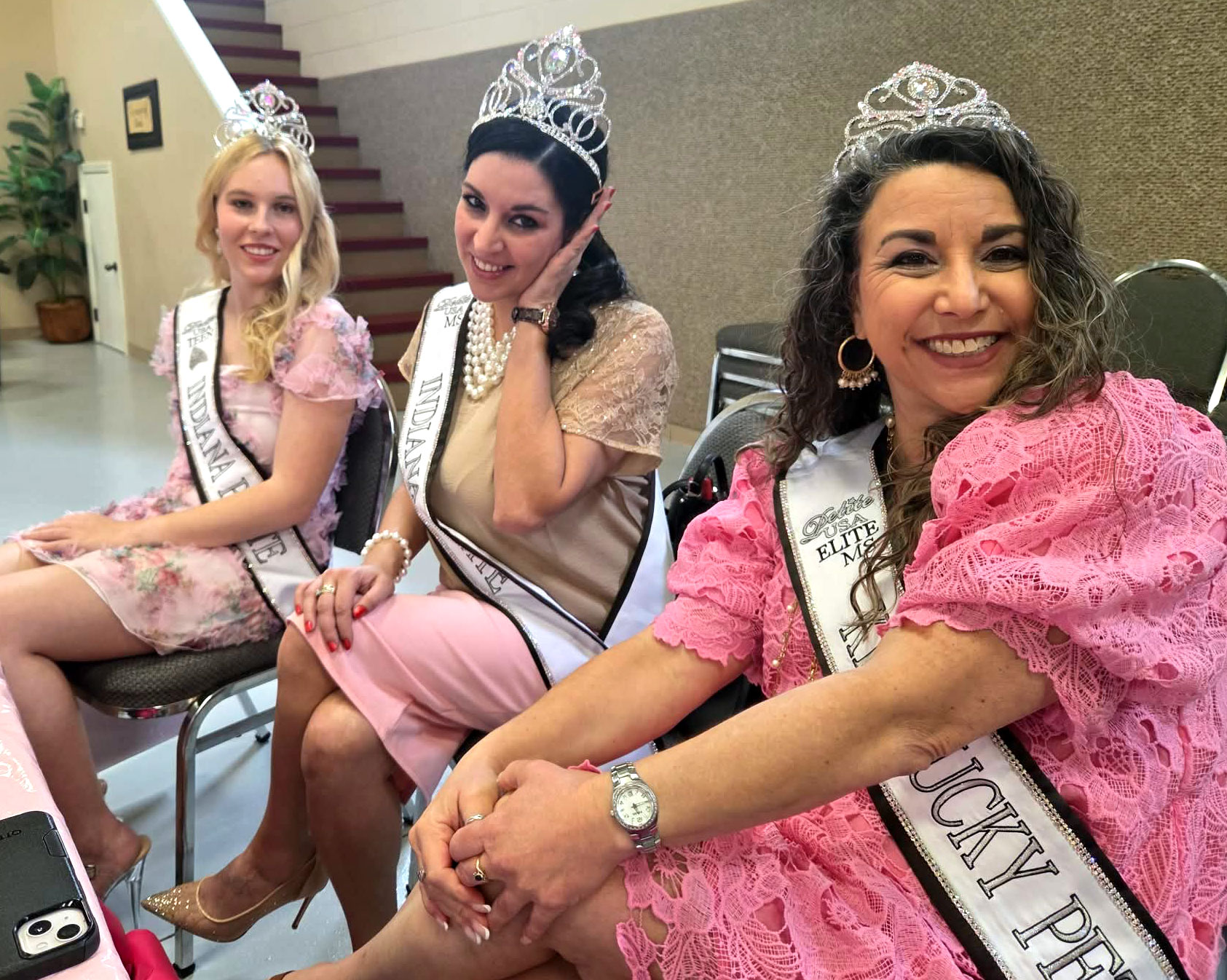 Stacy and her girls 